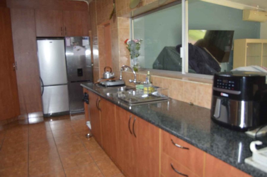 3 Bedroom Property for Sale in Birchleigh Gauteng