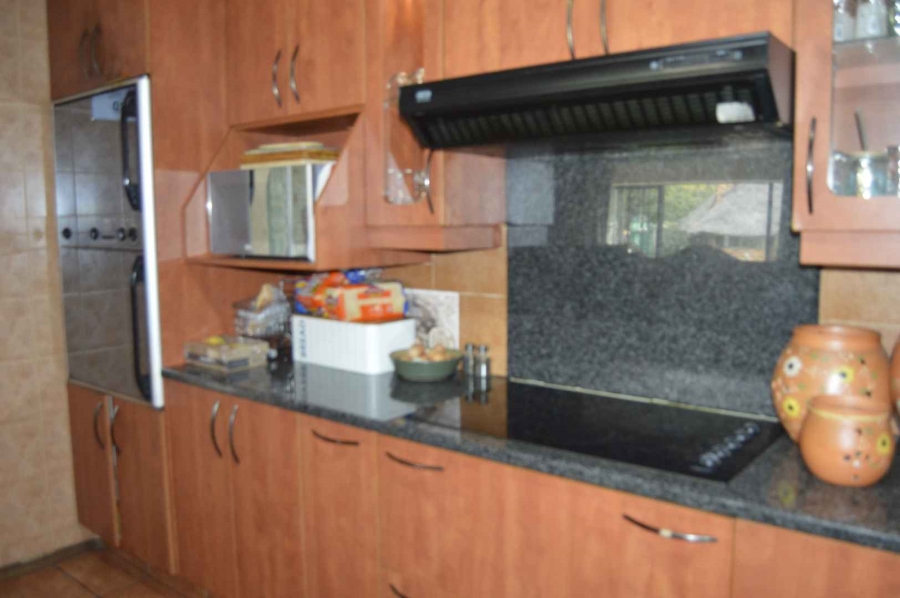 3 Bedroom Property for Sale in Birchleigh Gauteng