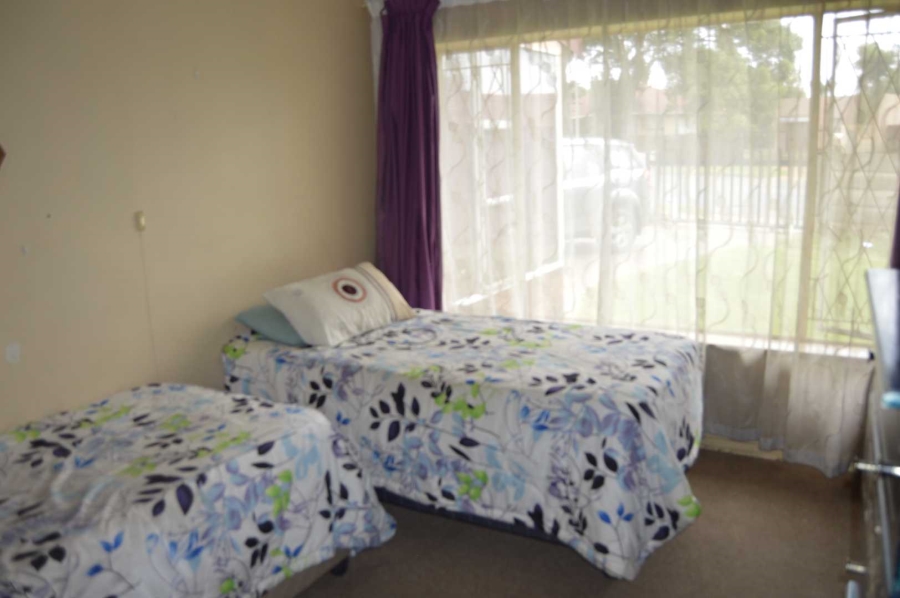 3 Bedroom Property for Sale in Birchleigh Gauteng