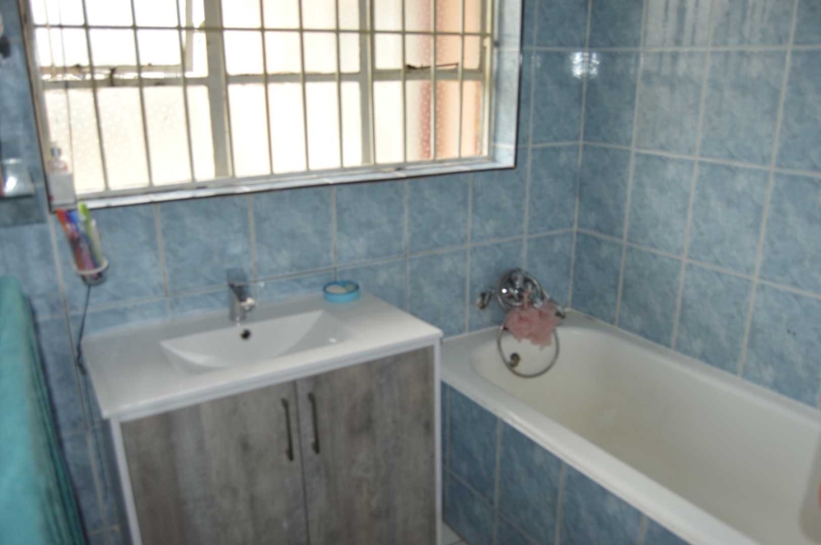 3 Bedroom Property for Sale in Birchleigh Gauteng