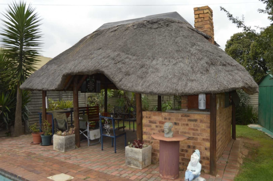 3 Bedroom Property for Sale in Birchleigh Gauteng