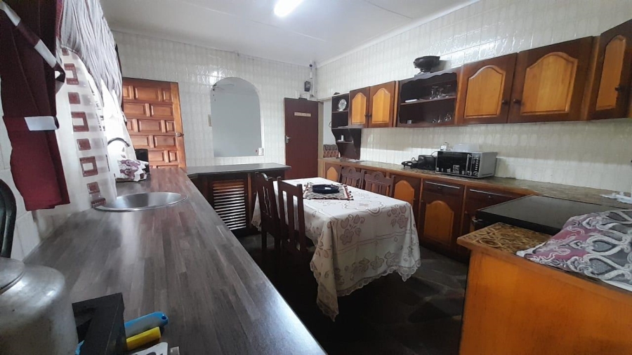 5 Bedroom Property for Sale in Birchleigh Gauteng