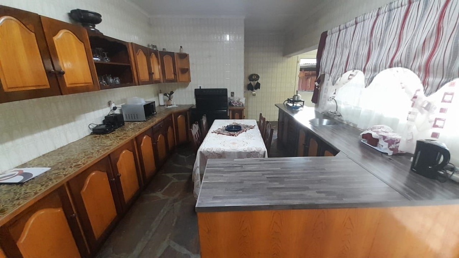 5 Bedroom Property for Sale in Birchleigh Gauteng