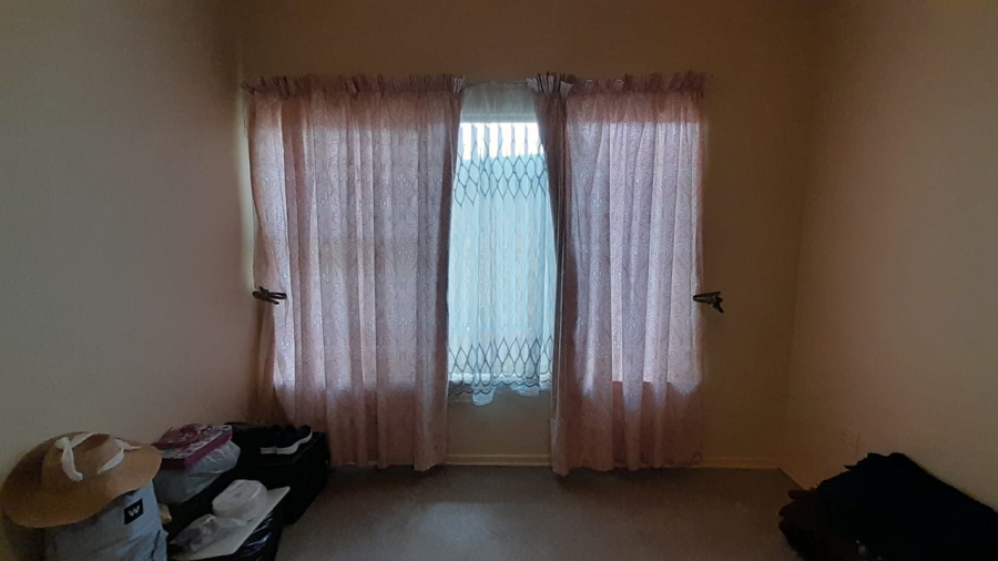 5 Bedroom Property for Sale in Birchleigh Gauteng