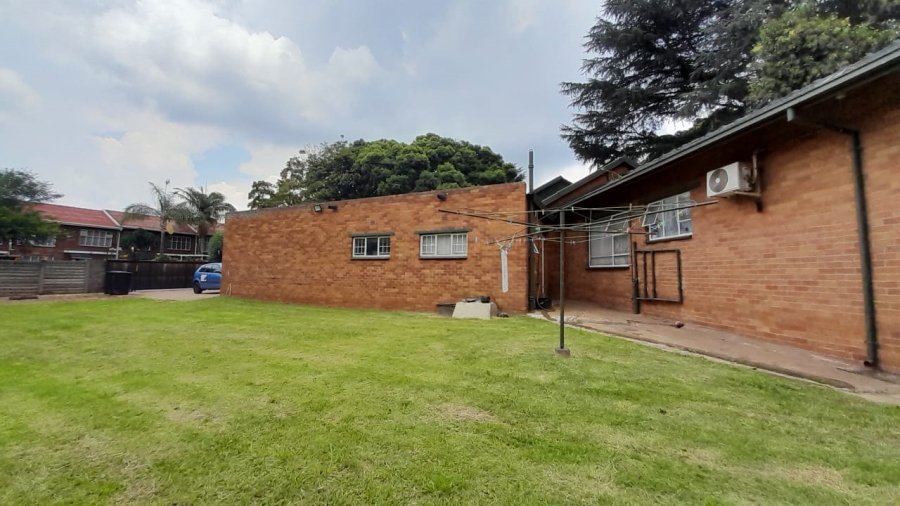 5 Bedroom Property for Sale in Birchleigh Gauteng