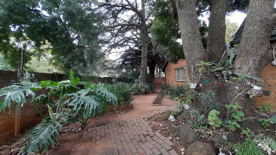 5 Bedroom Property for Sale in Birchleigh Gauteng