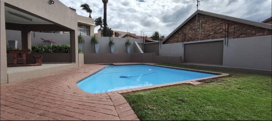 2 Bedroom Property for Sale in Rangeview Gauteng