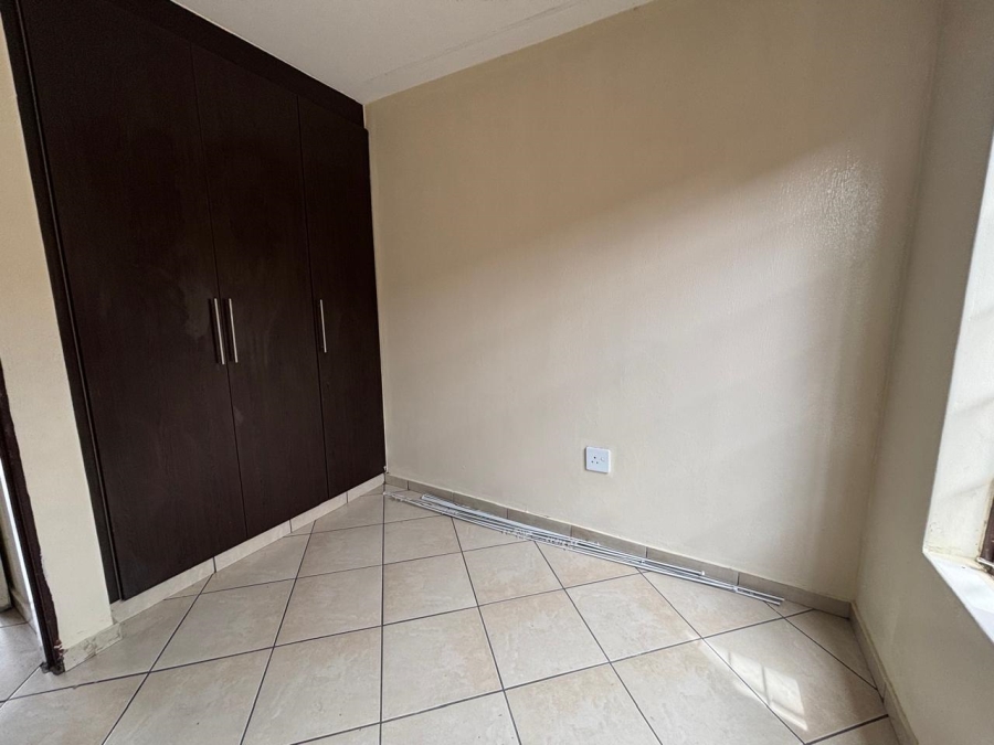 1 Bedroom Property for Sale in Kempton Park Gauteng