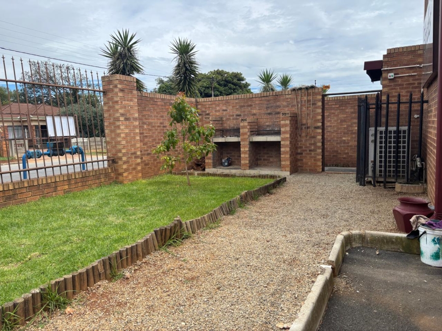 1 Bedroom Property for Sale in Kempton Park Gauteng