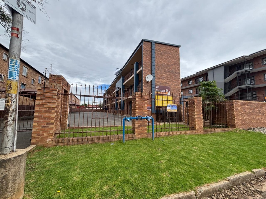 1 Bedroom Property for Sale in Kempton Park Gauteng