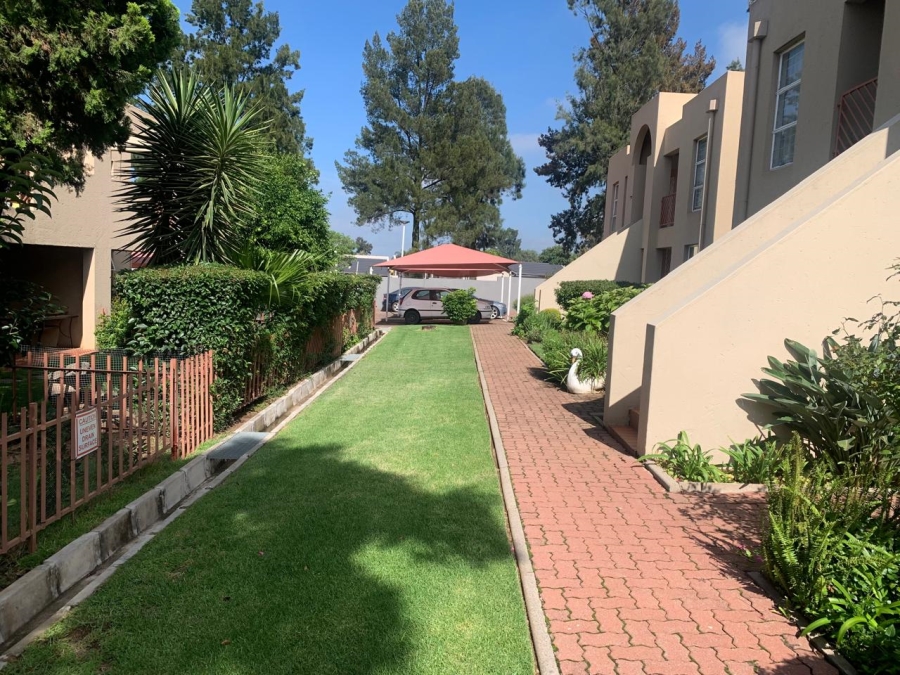 3 Bedroom Property for Sale in Brackendowns Gauteng