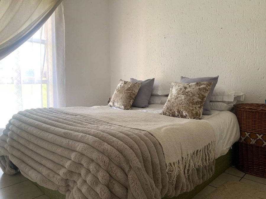 3 Bedroom Property for Sale in Brackendowns Gauteng