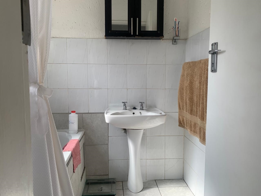 3 Bedroom Property for Sale in Brackendowns Gauteng