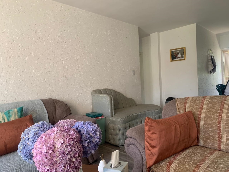 3 Bedroom Property for Sale in Brackendowns Gauteng