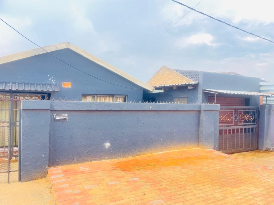 2 Bedroom Property for Sale in Doornkop Gauteng