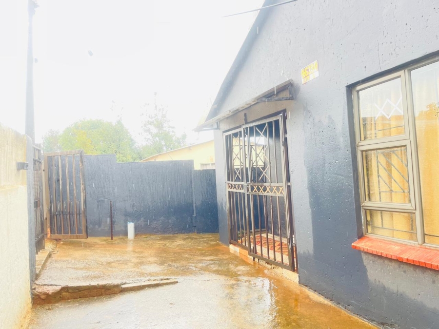 2 Bedroom Property for Sale in Doornkop Gauteng