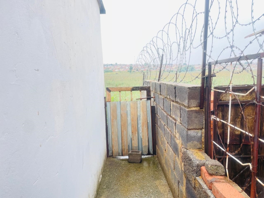 2 Bedroom Property for Sale in Doornkop Gauteng