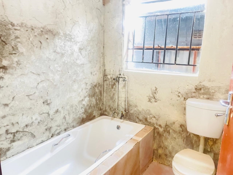 2 Bedroom Property for Sale in Doornkop Gauteng