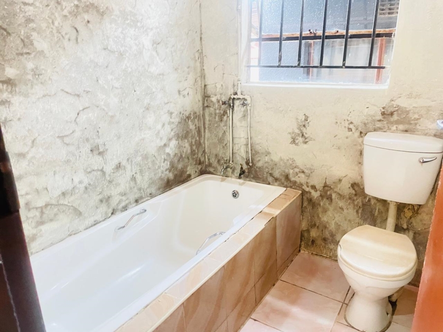 2 Bedroom Property for Sale in Doornkop Gauteng