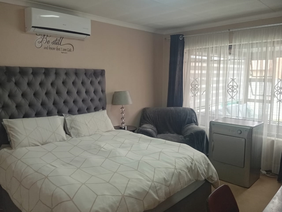 2 Bedroom Property for Sale in Kibler Park Gauteng