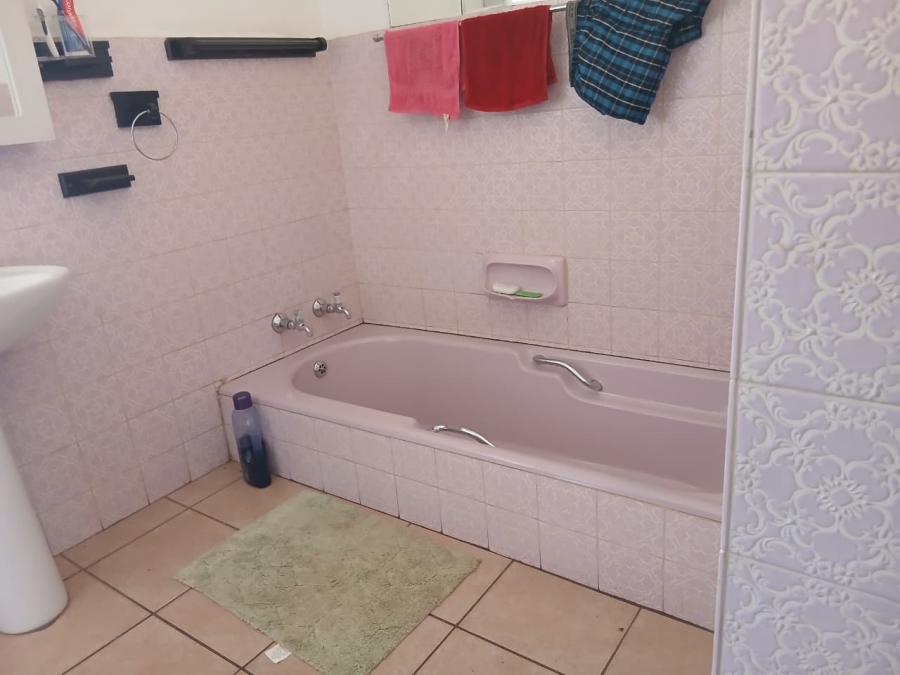 3 Bedroom Property for Sale in Klipwater Gauteng