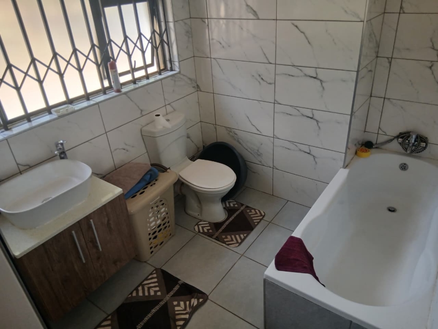 4 Bedroom Property for Sale in Klipwater Gauteng