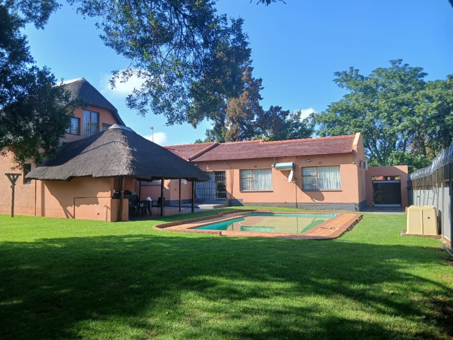 4 Bedroom Property for Sale in Klipwater Gauteng