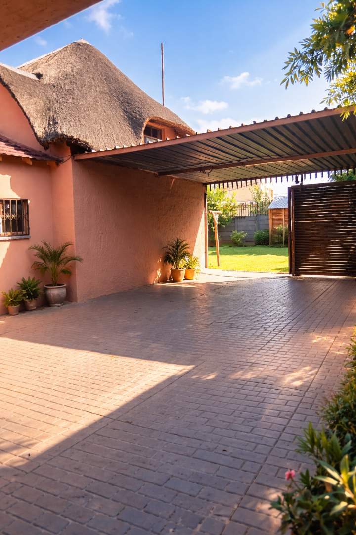 4 Bedroom Property for Sale in Klipwater Gauteng