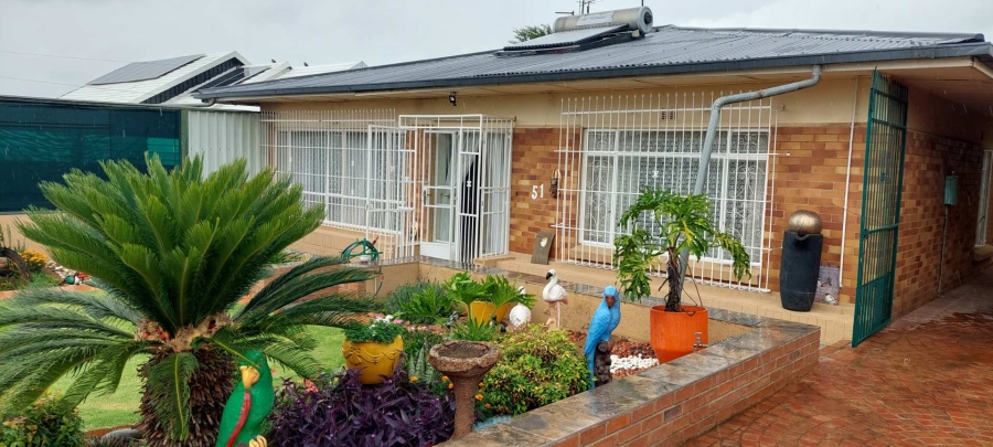 3 Bedroom Property for Sale in South Crest Gauteng
