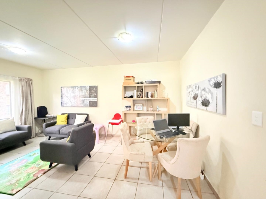 2 Bedroom Property for Sale in Grand Central Gauteng