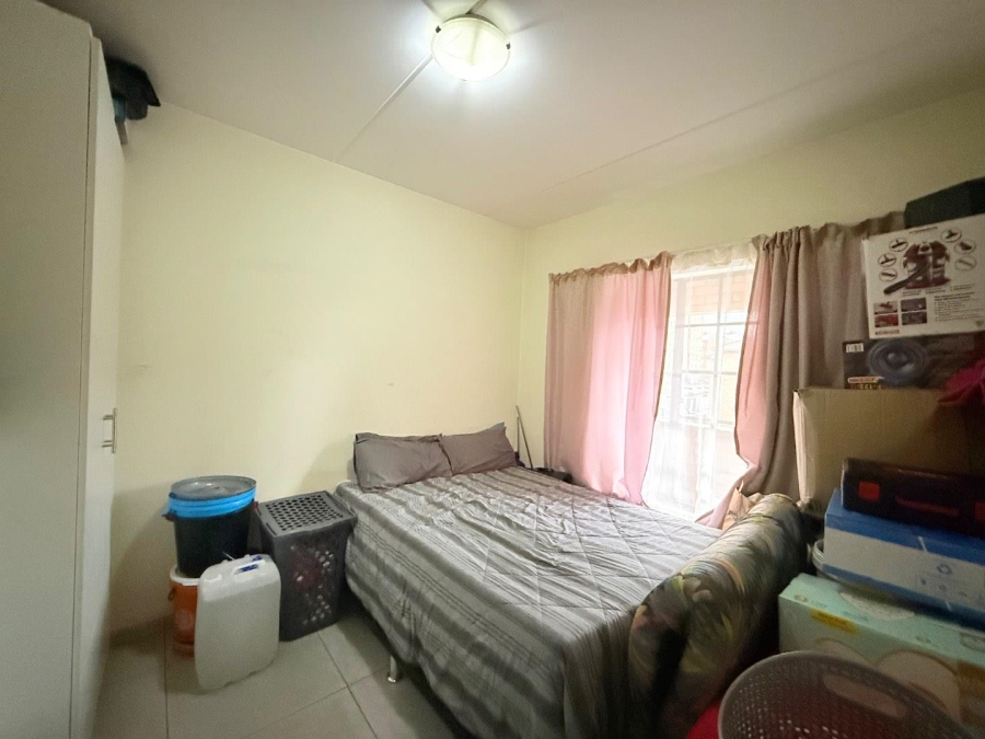 2 Bedroom Property for Sale in Grand Central Gauteng