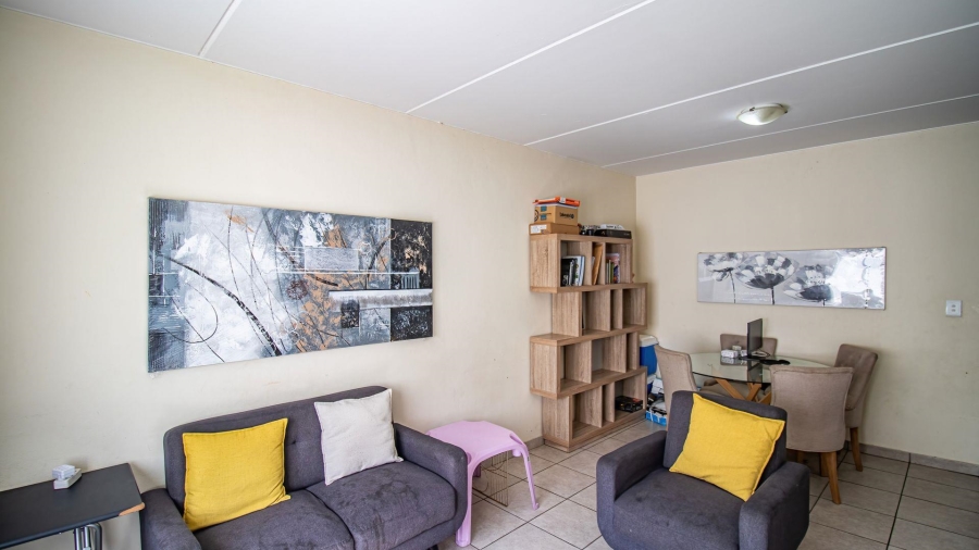 2 Bedroom Property for Sale in Grand Central Gauteng