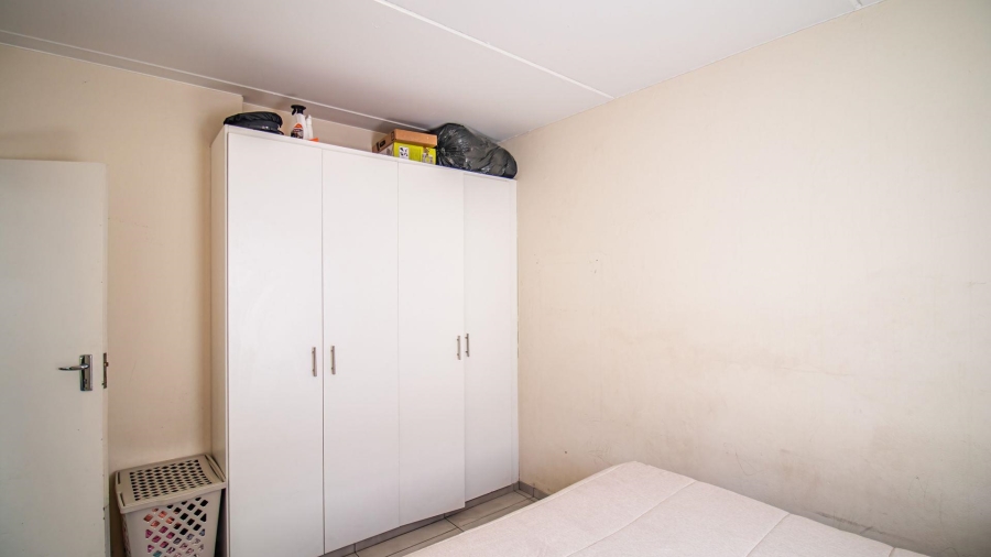 2 Bedroom Property for Sale in Grand Central Gauteng