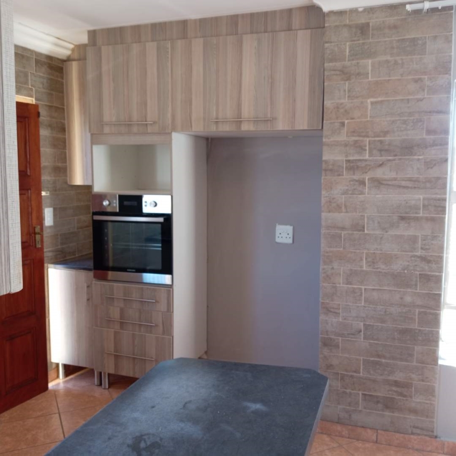 2 Bedroom Property for Sale in Mamelodi East Gauteng