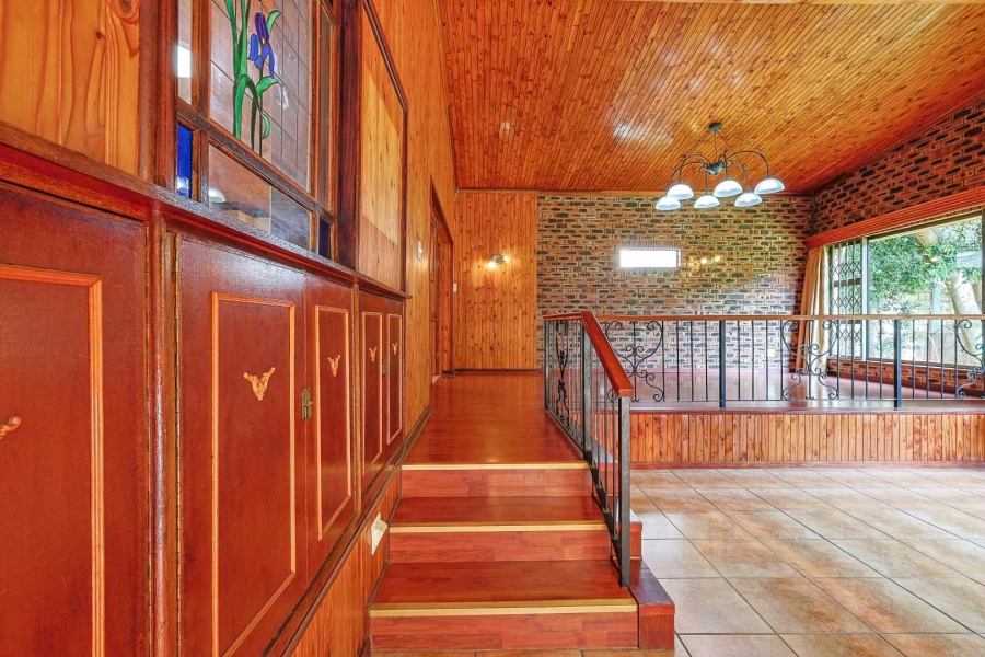 3 Bedroom Property for Sale in Waterkloof Ridge Gauteng