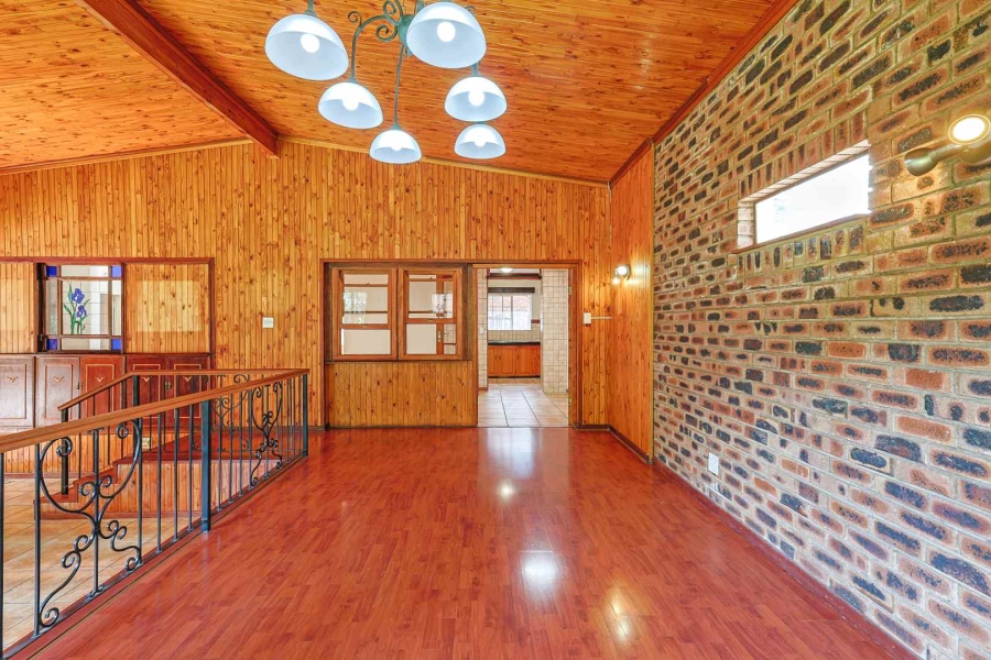 3 Bedroom Property for Sale in Waterkloof Ridge Gauteng