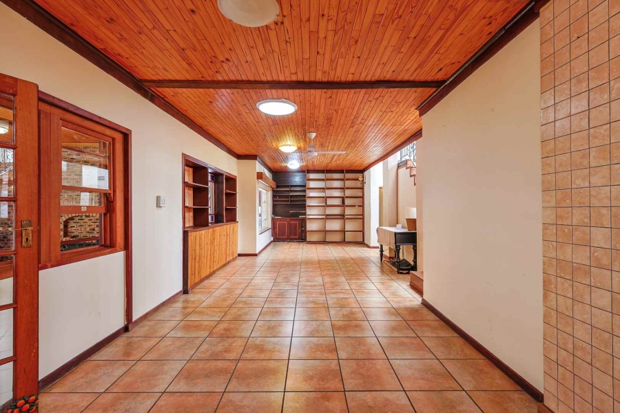 3 Bedroom Property for Sale in Waterkloof Ridge Gauteng