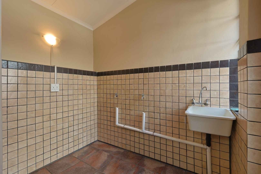 3 Bedroom Property for Sale in Waterkloof Ridge Gauteng