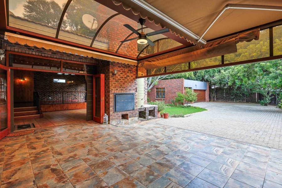 3 Bedroom Property for Sale in Waterkloof Ridge Gauteng