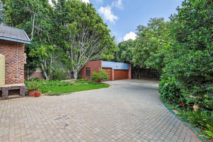 3 Bedroom Property for Sale in Waterkloof Ridge Gauteng