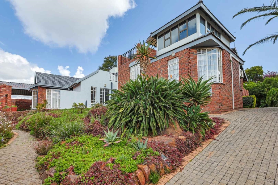 3 Bedroom Property for Sale in Waterkloof Ridge Gauteng