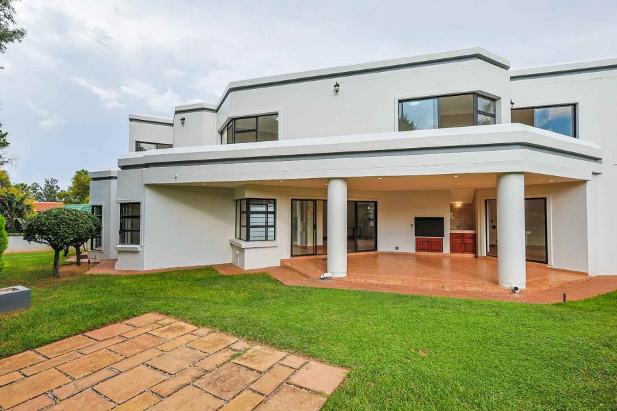 6 Bedroom Property for Sale in Wapadrand Gauteng
