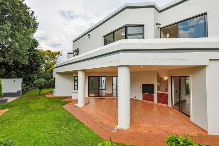 6 Bedroom Property for Sale in Wapadrand Gauteng