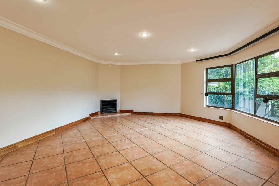 6 Bedroom Property for Sale in Wapadrand Gauteng