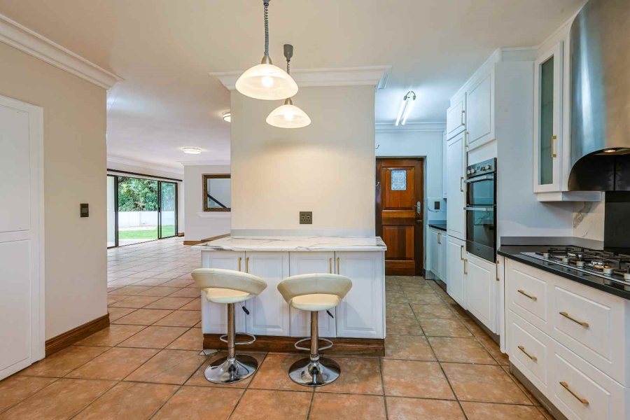 6 Bedroom Property for Sale in Wapadrand Gauteng