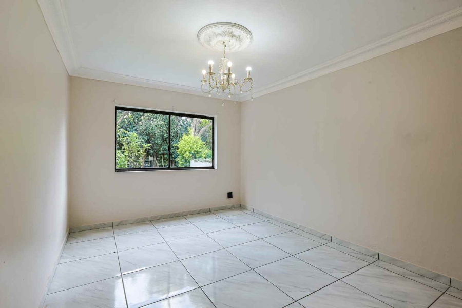 6 Bedroom Property for Sale in Wapadrand Gauteng