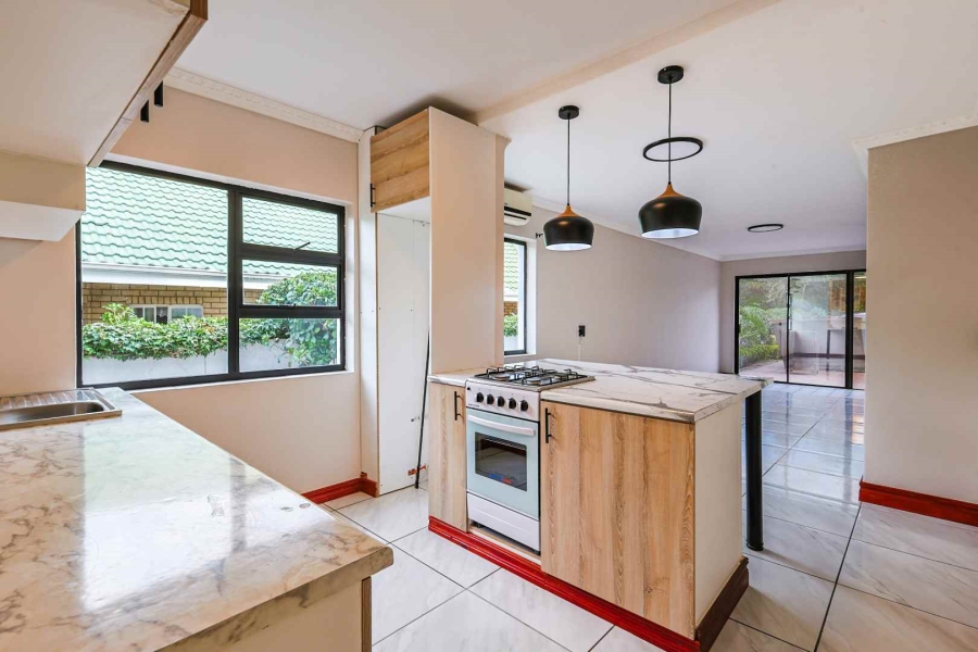 6 Bedroom Property for Sale in Wapadrand Gauteng