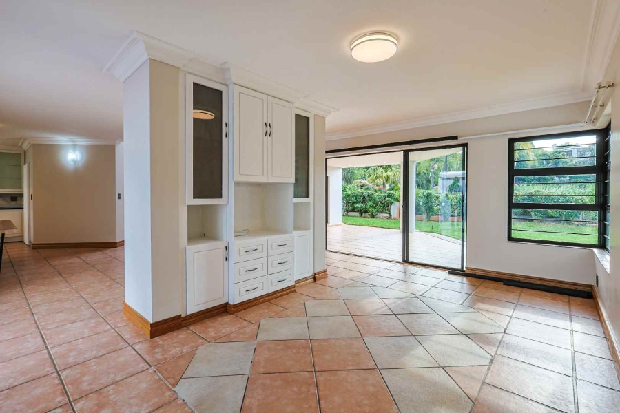 6 Bedroom Property for Sale in Wapadrand Gauteng