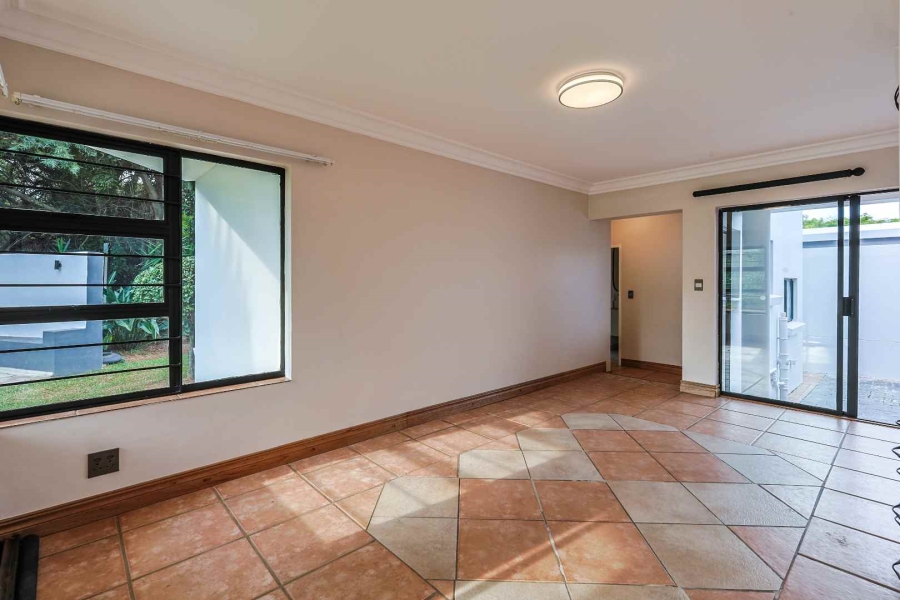 6 Bedroom Property for Sale in Wapadrand Gauteng