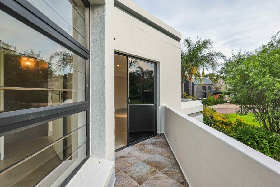 6 Bedroom Property for Sale in Wapadrand Gauteng